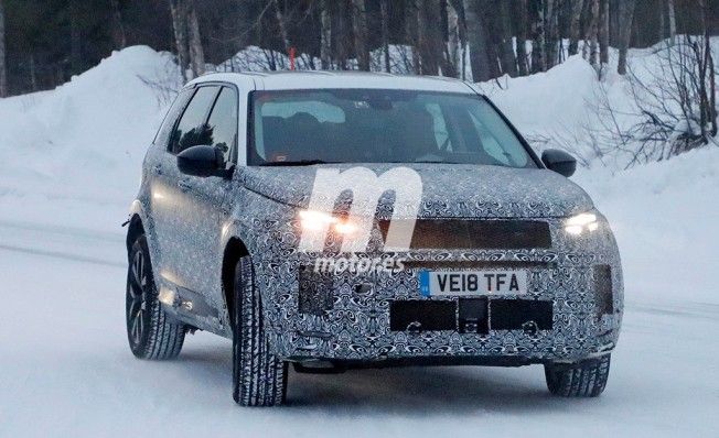 Land Rover Discovery Sport 2020 - foto espía frontal