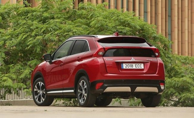 Mitsubishi Eclipse Cross - posterior