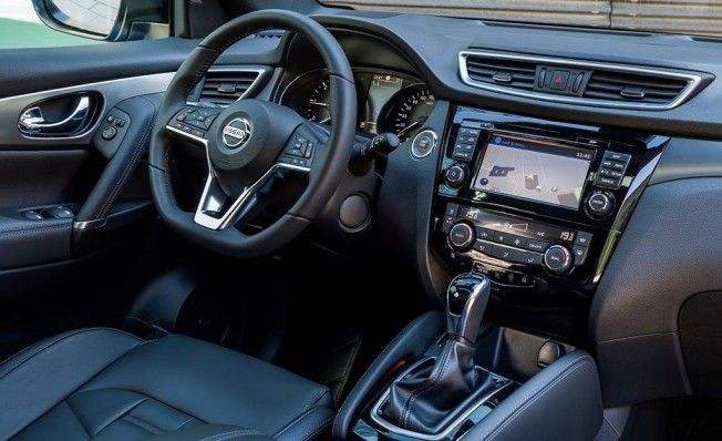 Nissan Qashqai - interior