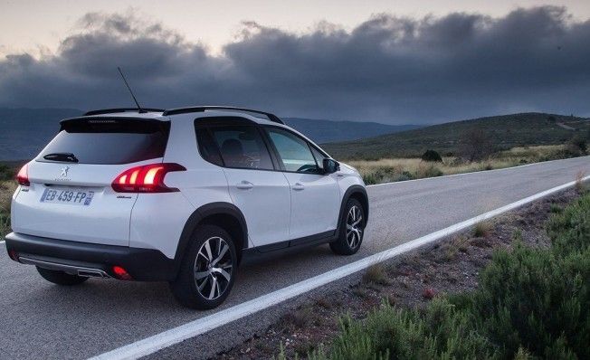 Peugeot 2008 - posterior