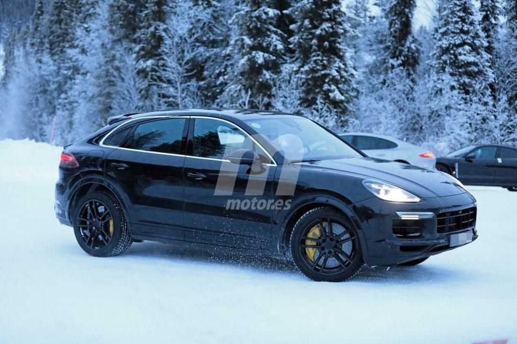 El nuevo Porsche Cayenne Coupé Turbo se deja ver por primera vez