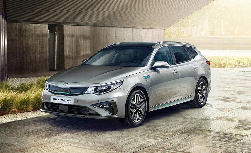 ¿Buscando un híbrido enchufable? El Kia Optima PHEV vuelve a estar a la venta