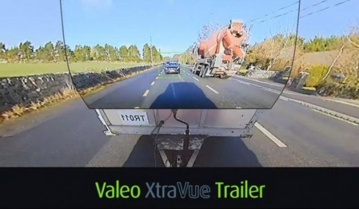 Valeo presenta la espectacular tecnología del remolque invisible