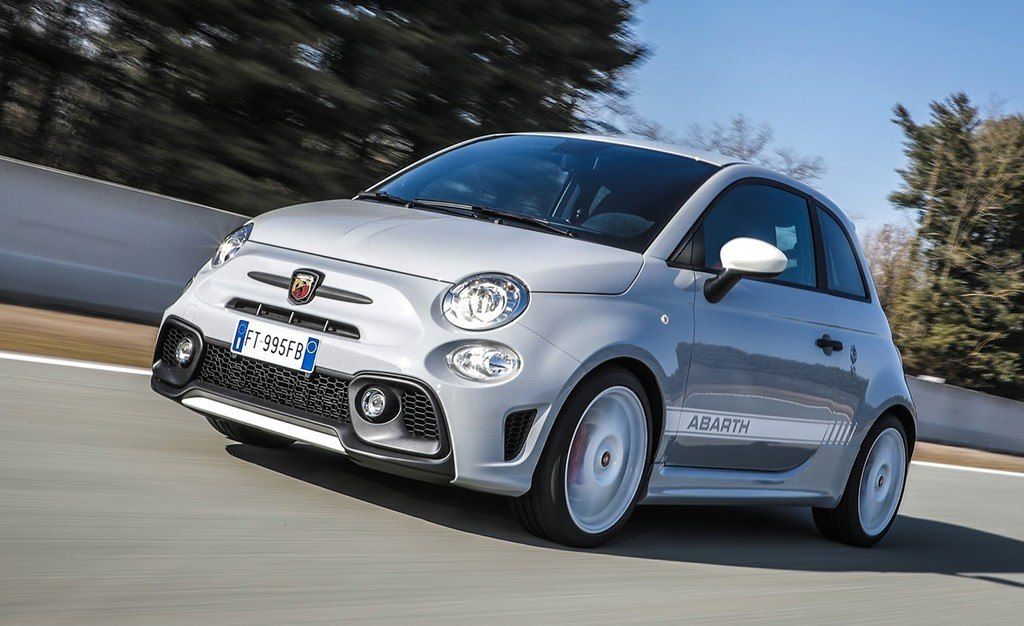 Abarth 595 esseesse, un guiño al pasado con el motor más potente de la gama