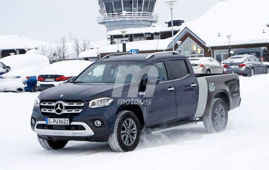 El nuevo Mercedes Clase X de batalla larga cazado sin camuflaje