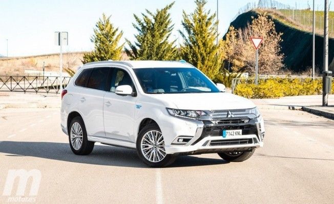 Mitsubishi Outlander PHEV 2019