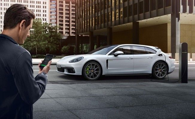 Porsche Charging Service