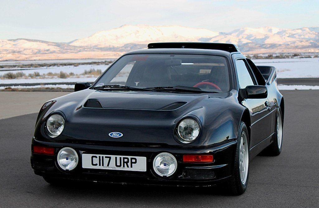 Uno de los raros Ford RS200 de color negro aparece a la venta