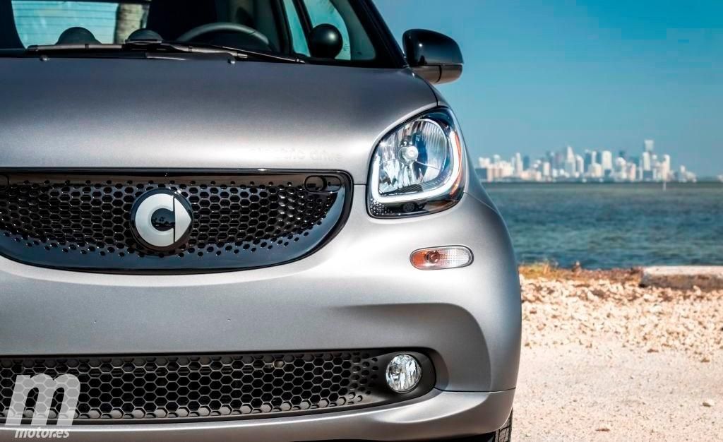 Geely se hace con el 50% de Smart y anuncia nuevos coches eléctricos para 2022