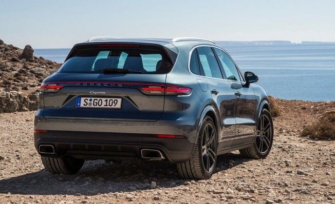 Porsche Cayenne - posterior