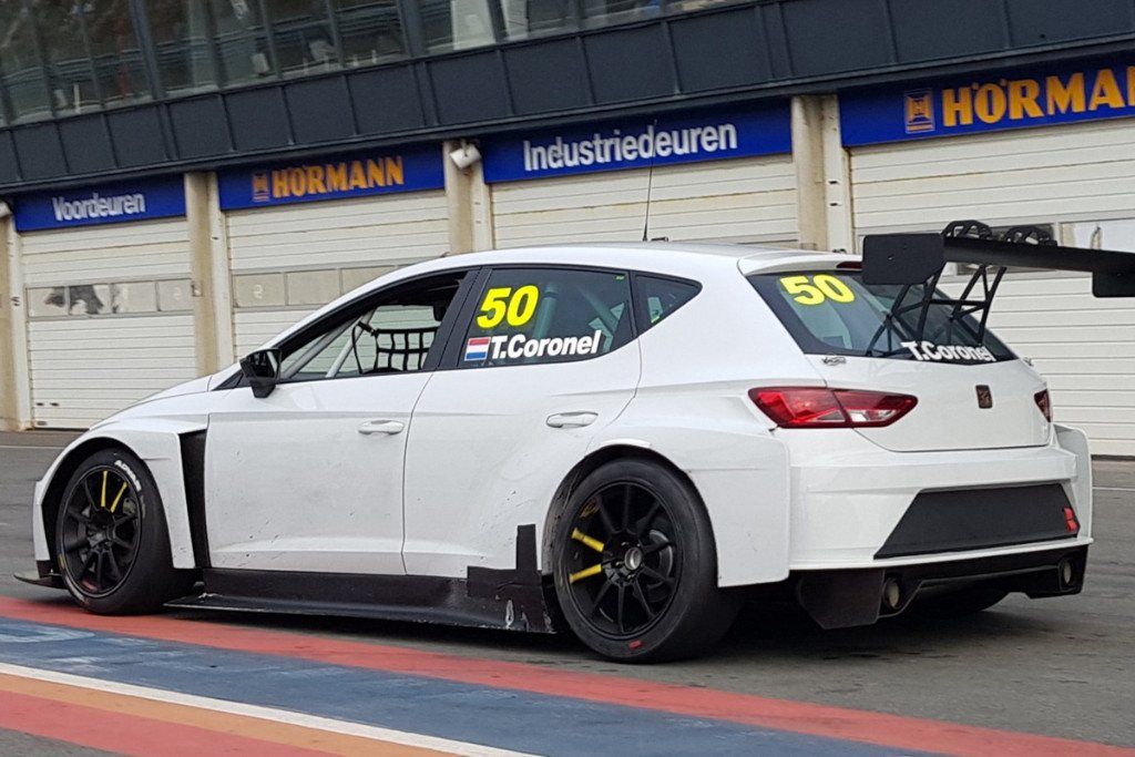 Coronel y Panis completan su primer test con el Cupra TCR