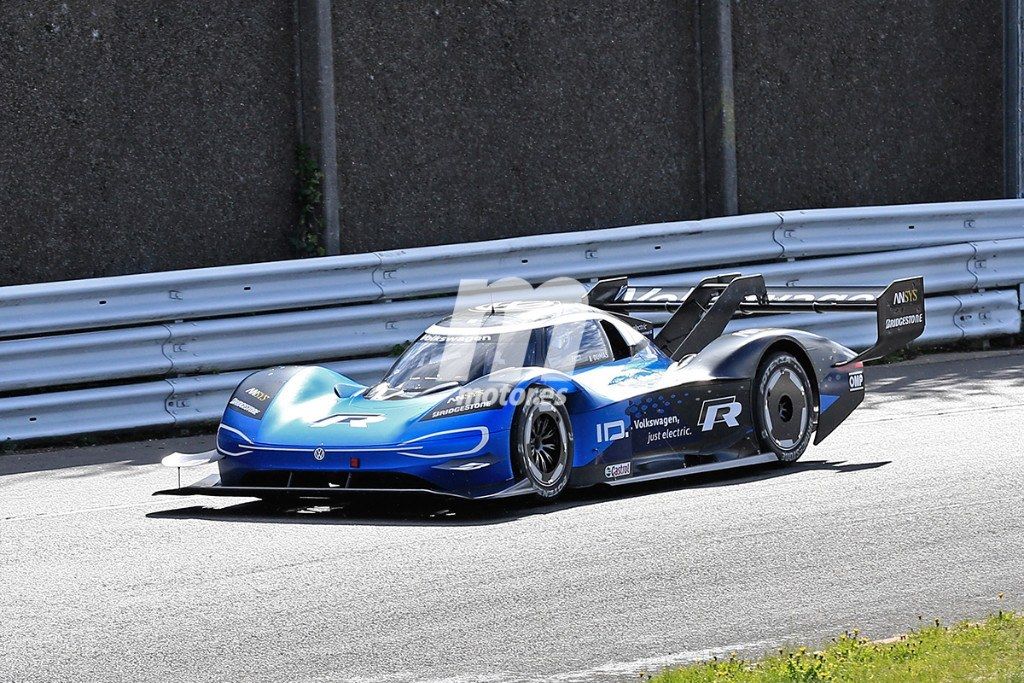 Fotos espía del Volkswagen ID. R rodando en Nürburgring