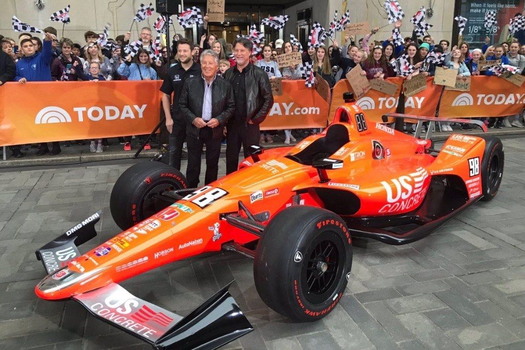 Marco Andretti homenajea a Mario en el 50 aniversario de su victoria