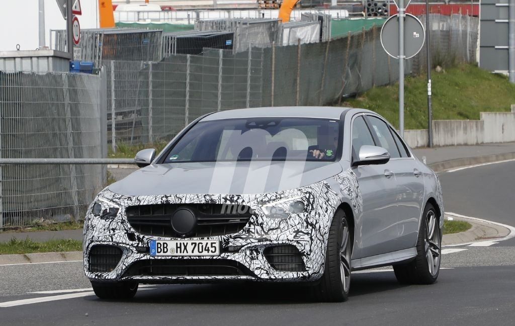 Mercedes-AMG llega al circuito de Nürburgring con el facelift del E 63