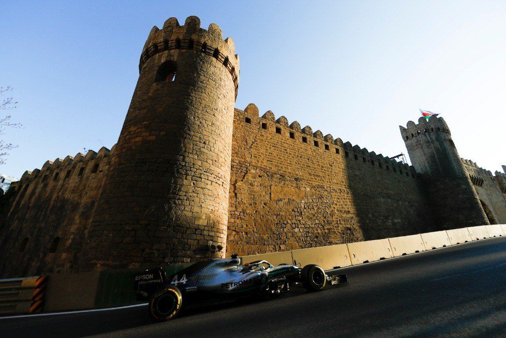 Mercedes confía en su ritmo de carrera: "Ferrari parece muy fuerte a una vuelta"