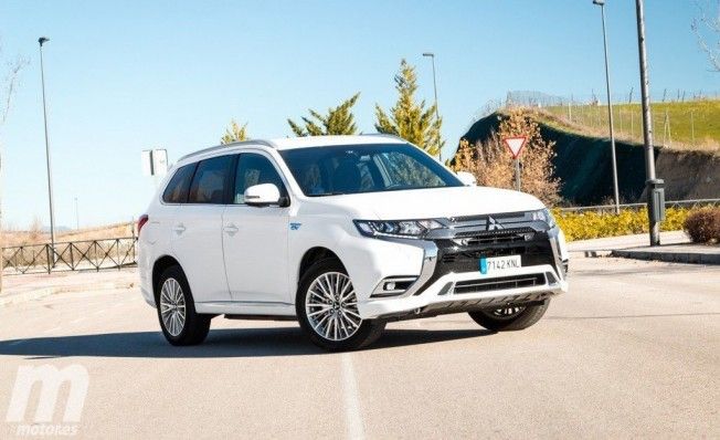 Mitsubishi Outlander PHEV 2019