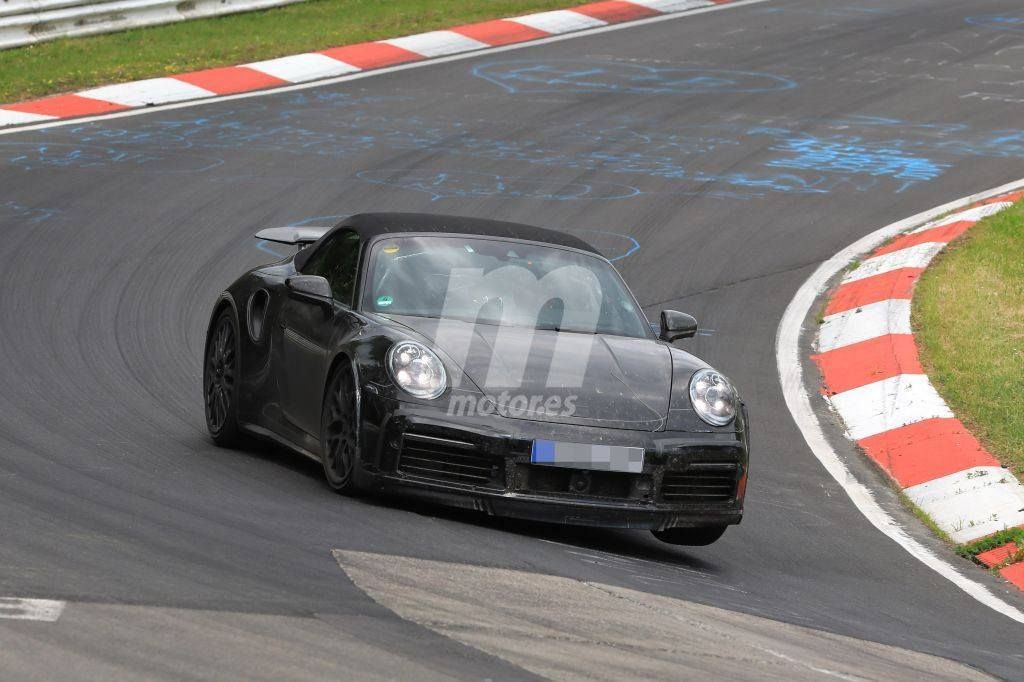 El nuevo Porsche 911 Turbo ruge en Nürburgring