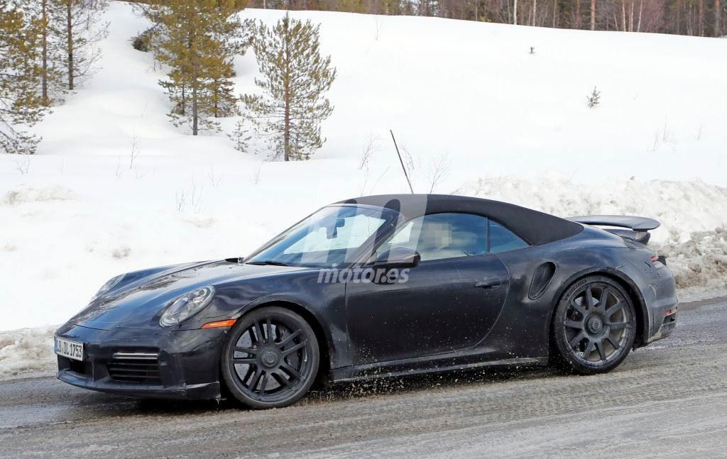 El Porsche 911 Turbo Cabriolet 992 ultima sus pruebas de invierno