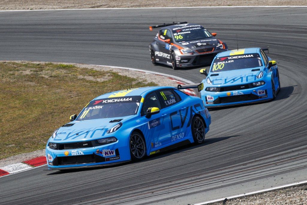 El 'BoP' de los Lynk & Co casi dinamita el WTCR en Holanda