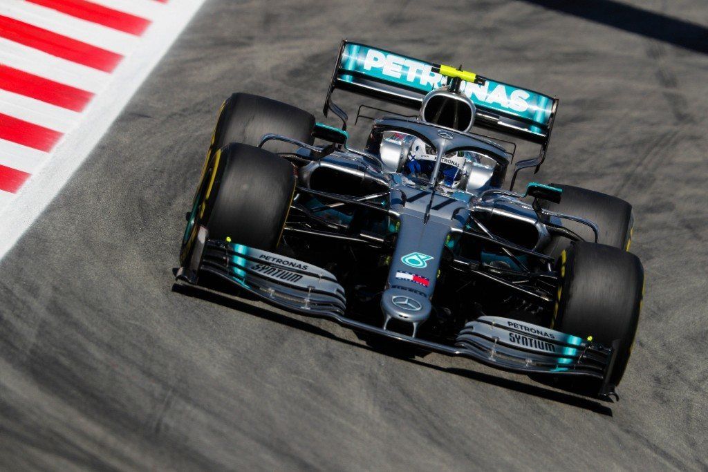 Bottas y Hamilton no dejan margen a los Ferrari en los segundos libres en Montmeló