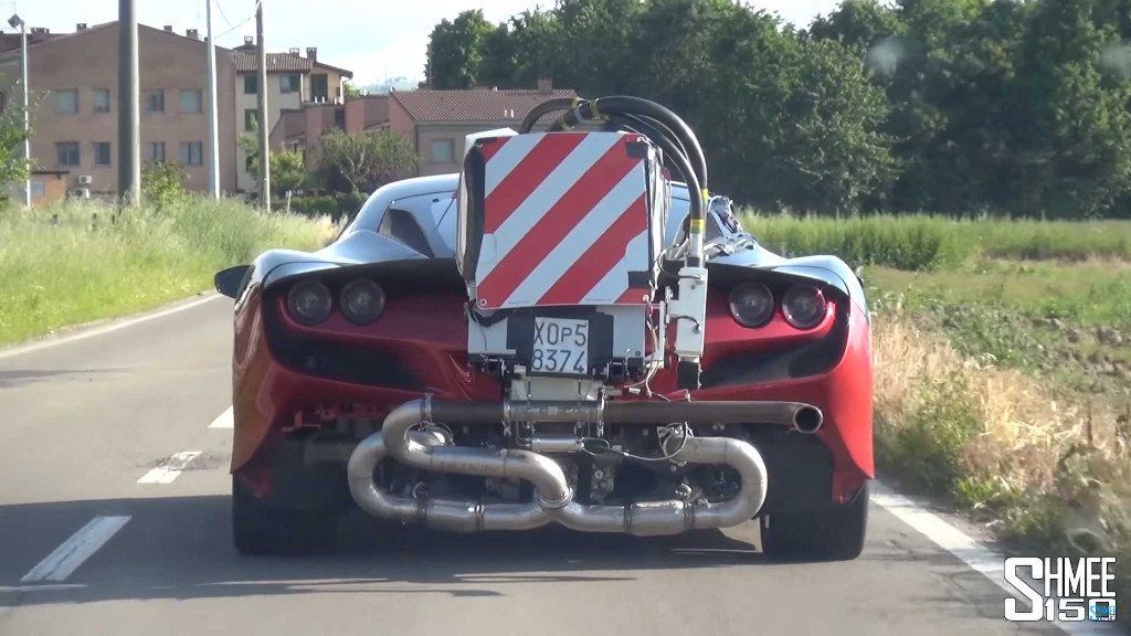 El nuevo Ferrari F8 Tributo cazado durante un test de emisiones