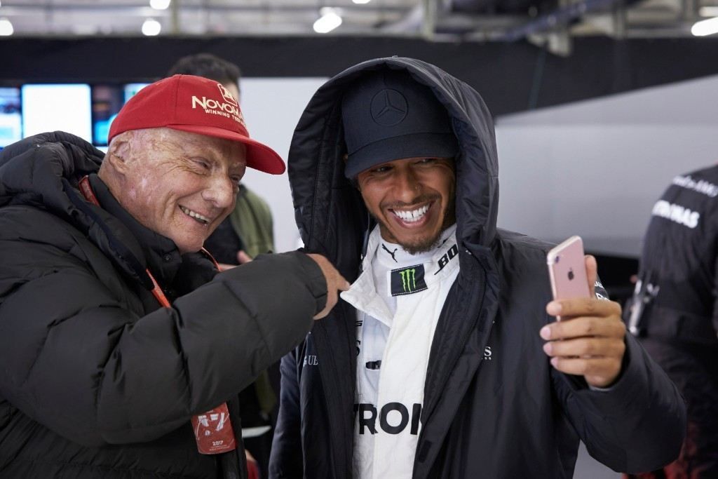 Hamilton, ausente en la conferencia de prensa oficial tras la muerte de Lauda