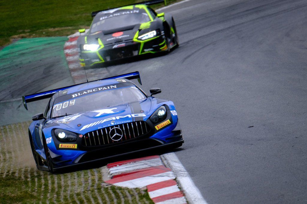 Los Mercedes #4 y #90 logran las dos poles en Brands Hatch