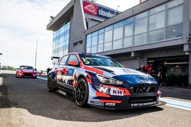 Los Hyundai i30 N TCR lideran los libres en Eslovaquia