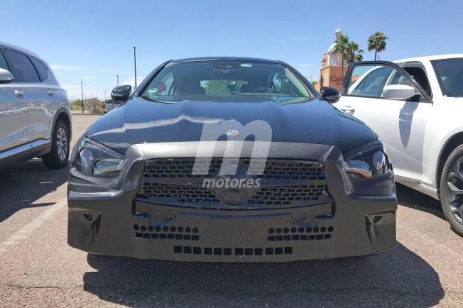 Mercedes Clase E Coupé 2020 - foto espía frontal