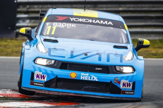 Azcona sube al podio en el triunfo de Björk en Zandvoort