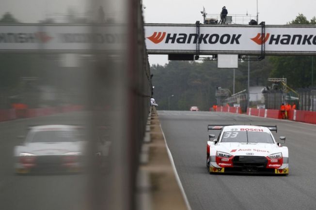 Sheldon Van der Linde logra su primera pole en el DTM