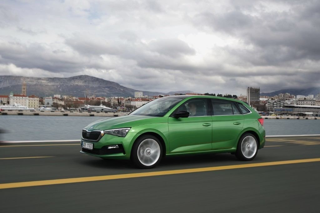 España - Abril 2019: El Skoda Scala debuta y SEAT manda