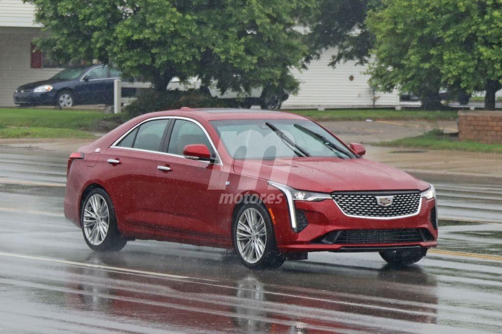 Primeras imágenes del Cadillac CT4 totalmente al desnudo