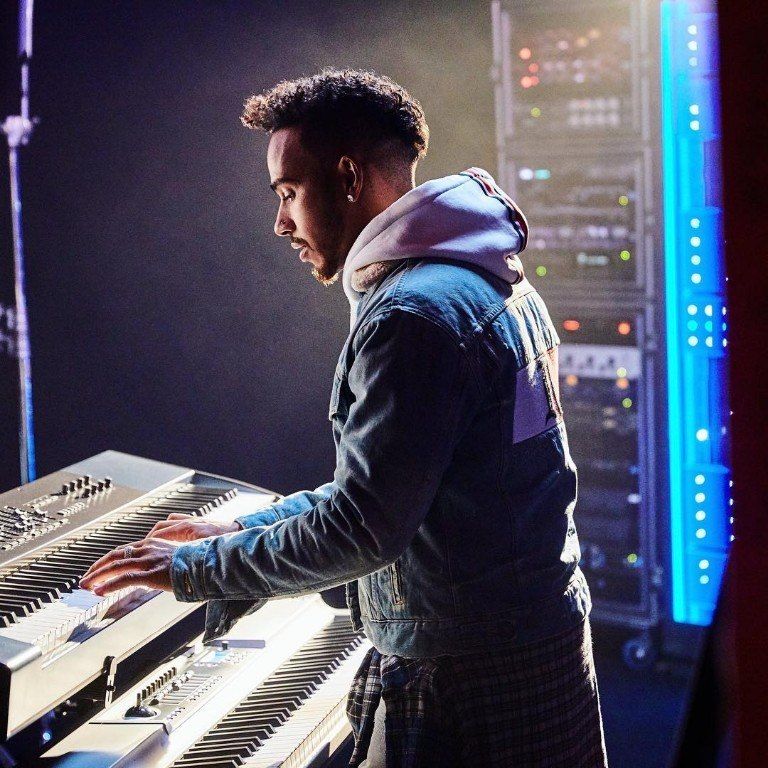 Los primeros 'hits' de DJ Lewis Hamilton