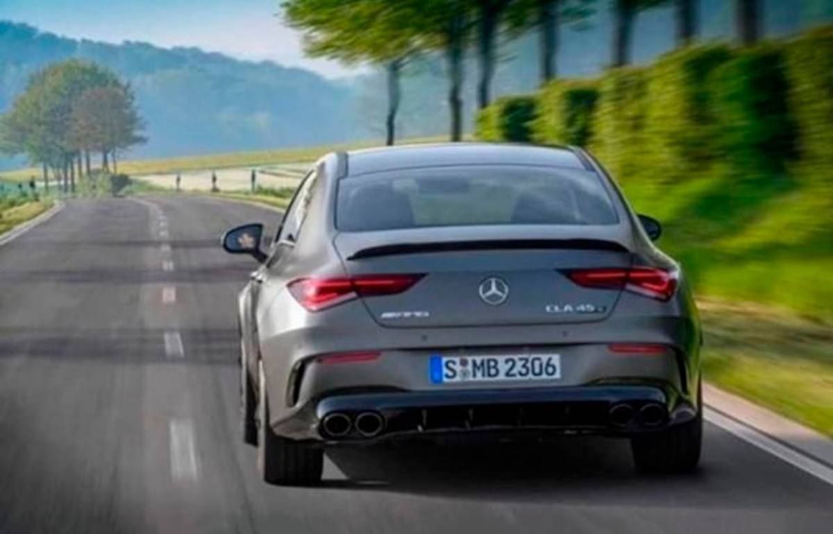 Los prototipos del nuevo Mercedes-AMG CLA 45 en movimiento