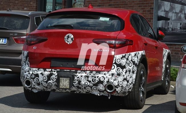 Alfa Romeo Stelvio 2020 - foto espía posterior