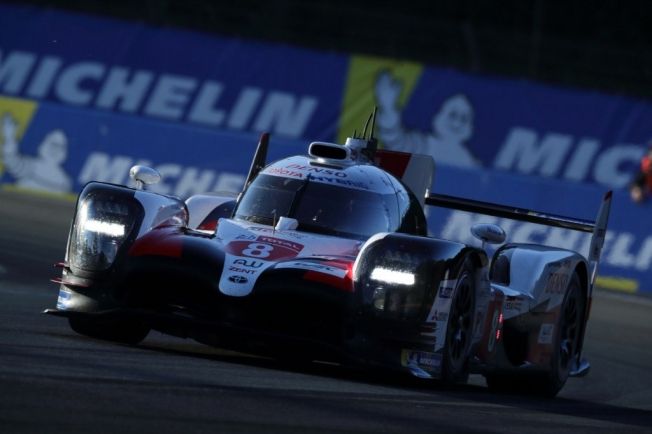 Alonso analiza la clasificación de las 24 Horas de Le Mans.