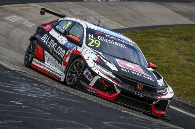 El húngaro Norbert Michelisz conquista el 'Infierno Verde'