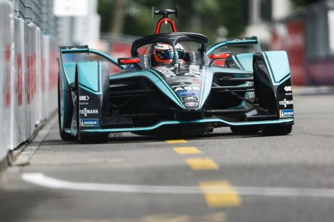 Jean-Eric Vergne no afloja con la pole del ePrix de Berna