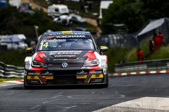 Kristoffersson se gradua en el WTCR ganando en Nürbugring