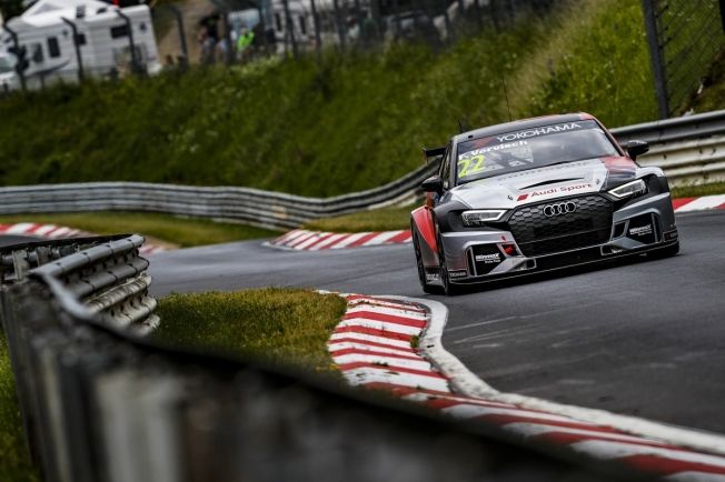 Kristoffersson se gradua en el WTCR ganando en Nürbugring