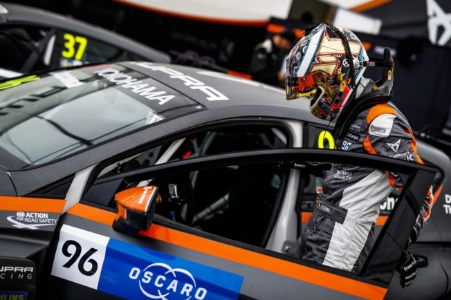 Nordschleife será un salto al vacio para Mikel Azcona