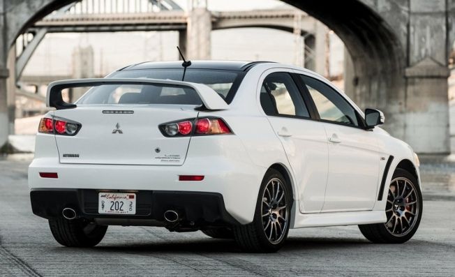 Mitsubishi Lancer Evolution - posterior