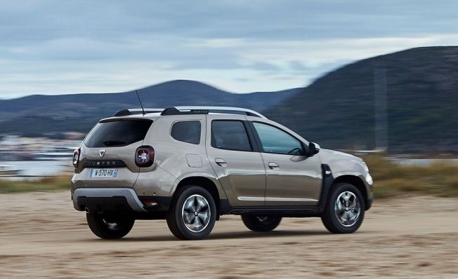 Dacia Duster - posterior