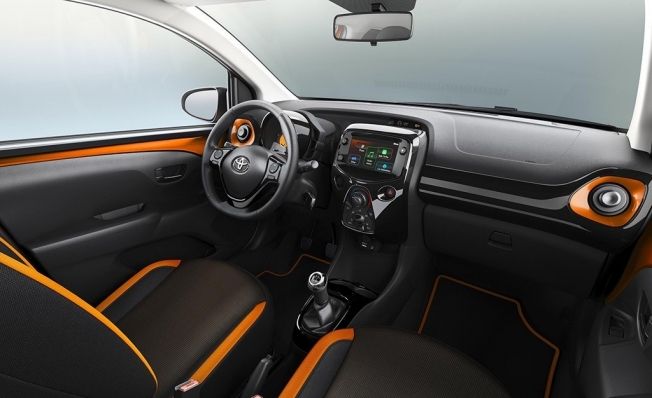 Toyota Aygo x-cite - interior