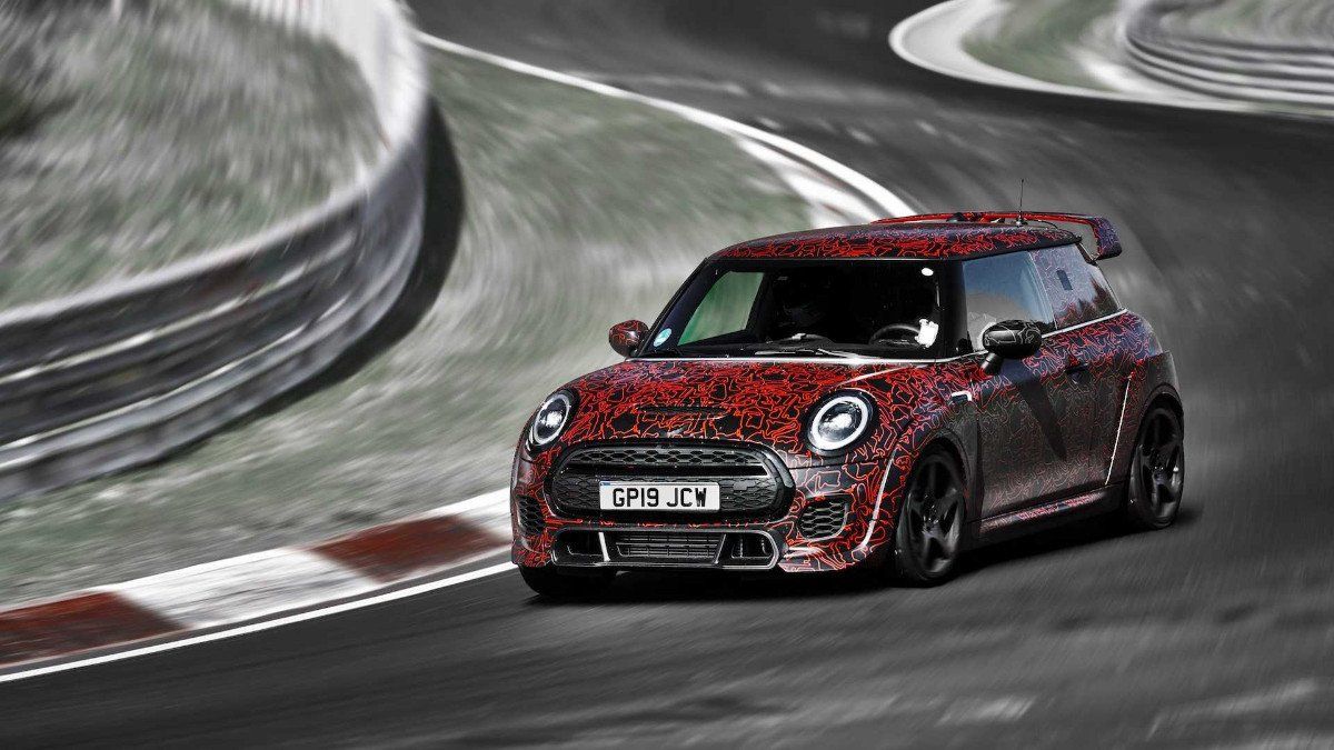 El MINI John Cooper Works GP bate el récord de su antecesor en Nürburgring