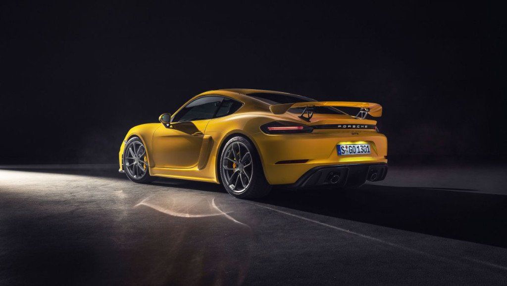 Los nuevos Porsche 718 Spyder y 718 Cayman GT4 ya tienen precios en España