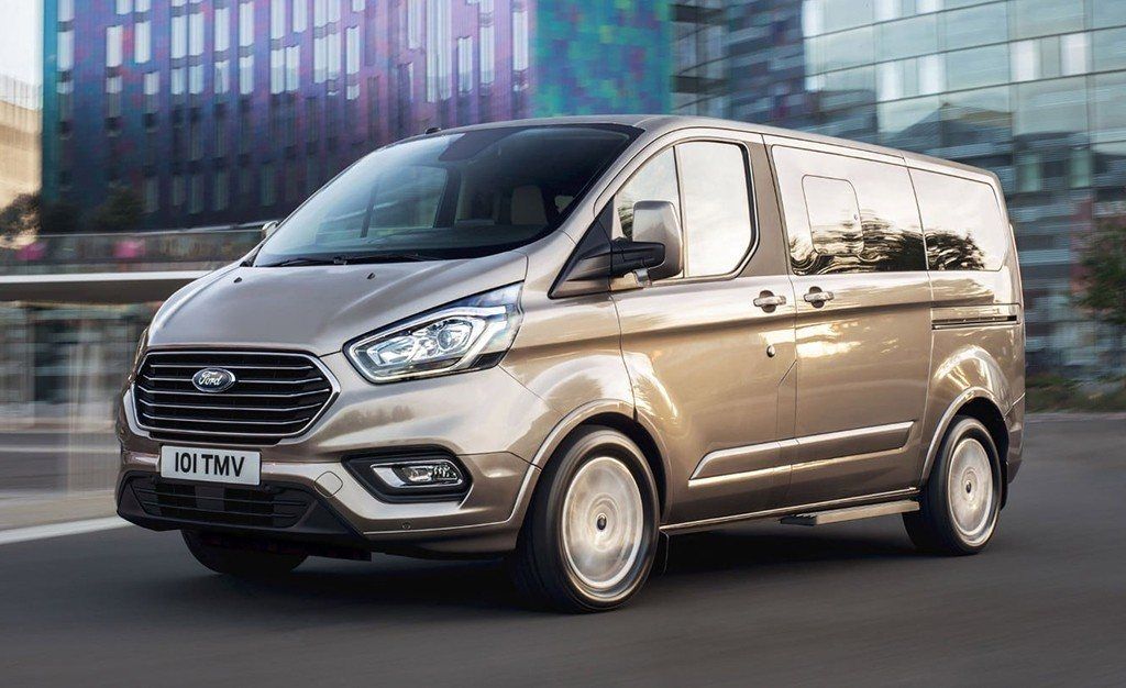 Precios del nuevo Ford Tourneo Custom semihíbrido, llega la tecnología MHEV