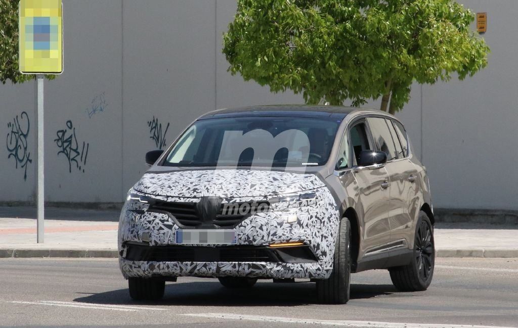 Nuevas fotos espía del Renault Espace 2020, el crossover sigue con sus pruebas