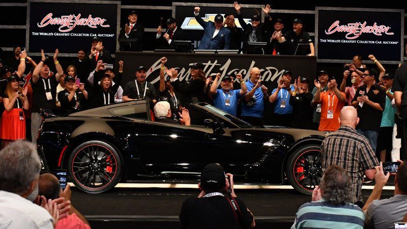 El último Chevrolet Corvette Z06 subastado por 2.7 millones de dólares